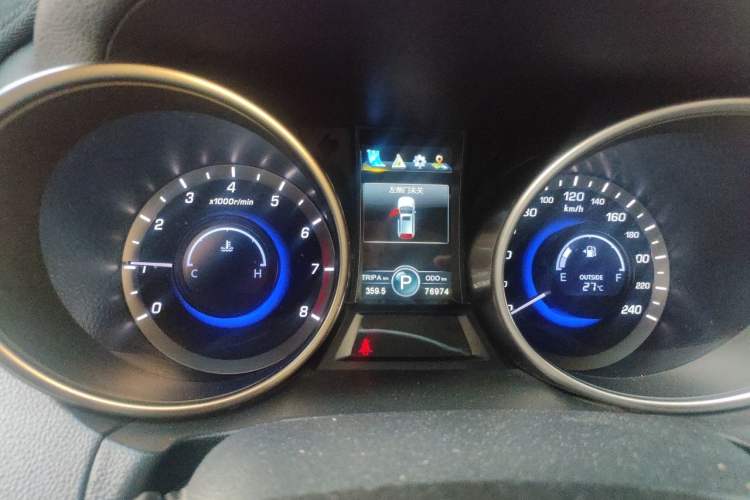 Used CHANGAN CS75 2017 Shangkui Edition 1.5T Automatic Fengyue Model Instrument Cluster