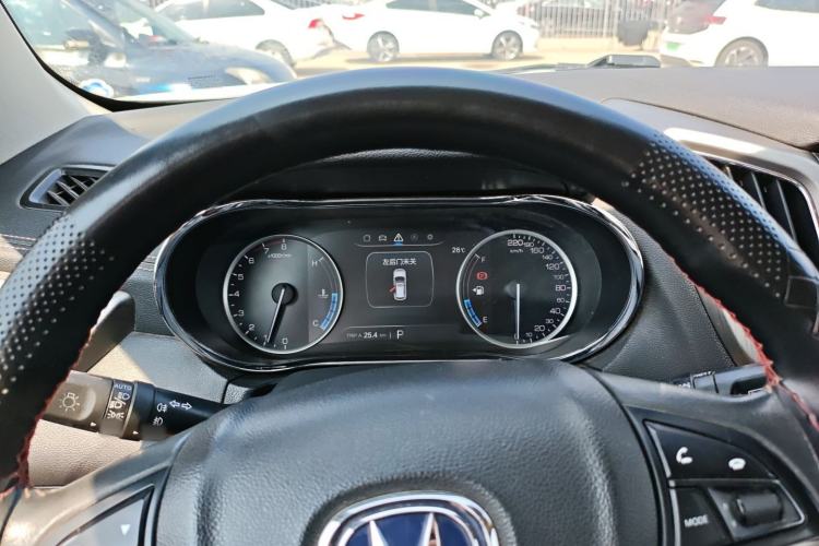 Used CHANGAN CS75 2017 Shangkui Edition 1.5T Automatic Fengxiang Model Instrument Cluster