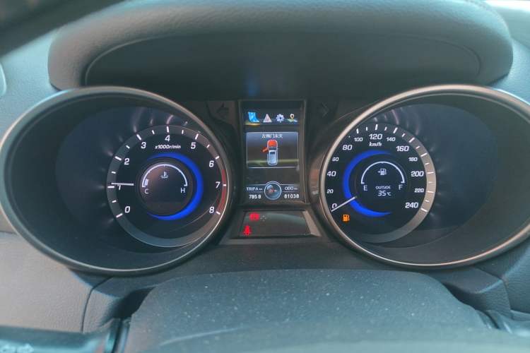 Used CHANGAN CS75 2017 Shangku Edition 1.5T Manual ZhiXiang Model Instrument Cluster