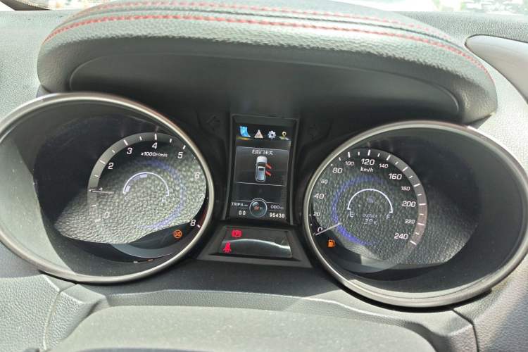 Used CHANGAN CS75 2017 Shangkui Edition 1.5T Manual Fengxiang Model Instrument Cluster