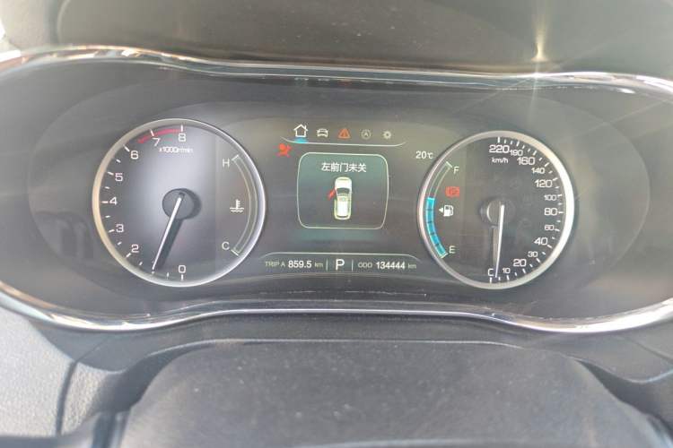 Used CHANGAN CS75 2017 Shangkui Edition 1.5T Automatic Fengxiang Model Instrument Cluster
