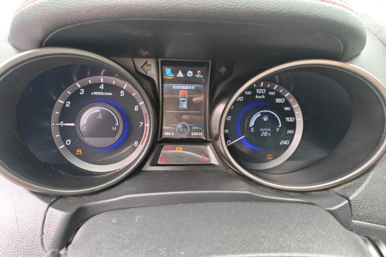 Used CHANGAN CS75 2017 Shangku Edition 1.5T Manual ZhiXiang Model Instrument Cluster