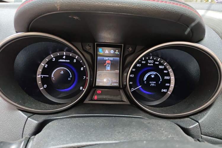 Used CHANGAN CS75 2017 Shangkui Edition 1.5T Manual Enjoyment Model Instrument Cluster