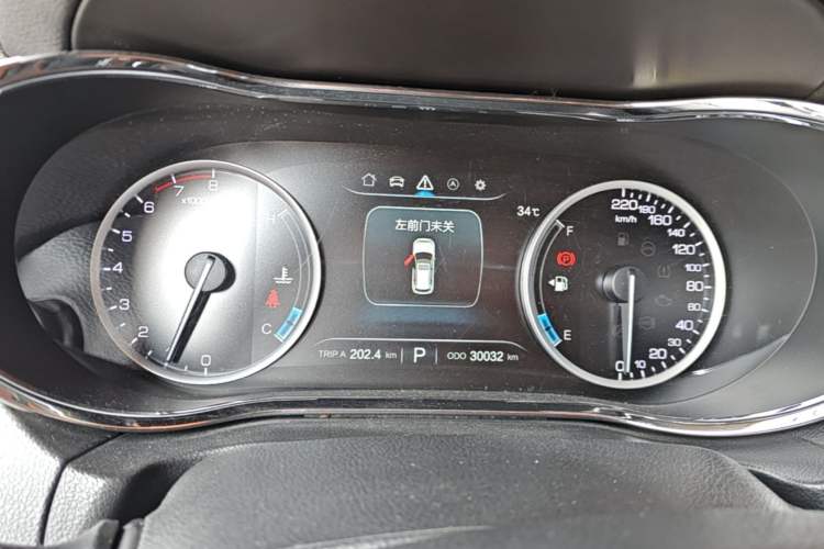 Used CHANGAN CS75 2017 Shangkui Edition 1.5T Automatic Fengyue Model Instrument Cluster