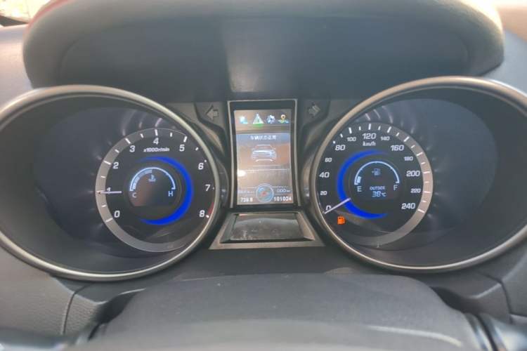 Used CHANGAN CS75 2017 Shangku Edition 1.5T Manual ZhiXiang Model Instrument Cluster