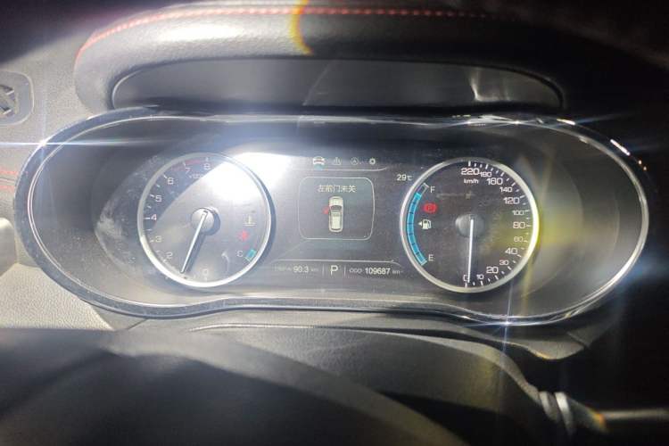 Used CHANGAN CS75 2017 Shangkui Edition 1.5T Automatic Fengxiang Model Instrument Cluster