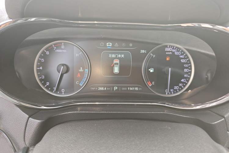 Used CHANGAN CS75 2017 Shangkui Edition 1.5T Automatic Fengxiang Model Instrument Cluster