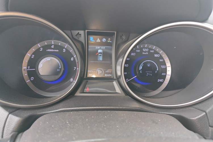Used CHANGAN CS75 2017 Shangkui Edition 1.5T Automatic Fengyue Model Instrument Cluster