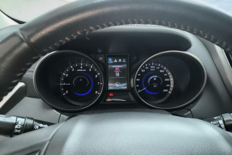 Used CHANGAN CS75 2017 Shangkui Edition 1.5T Automatic Fengyue Model Instrument Cluster
