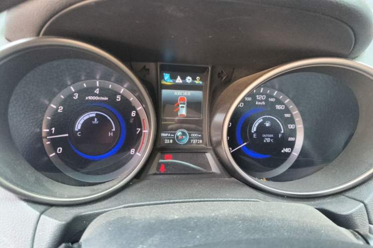 Used CHANGAN CS75 2017 Shangku Edition 1.5T Manual ZhiXiang Model Instrument Cluster