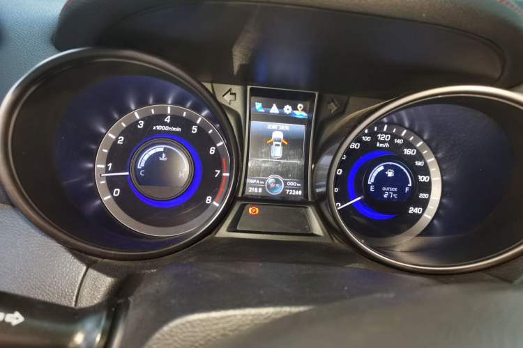 Used CHANGAN CS75 2017 Shangku Edition 1.5T Manual ZhiXiang Model Instrument Cluster