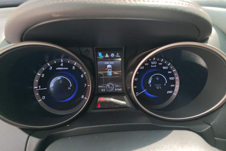 Used CHANGAN CS75 2017 Shangkui Edition 1.5T Manual Fengxiang Model Instrument Cluster