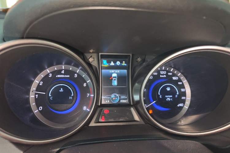 Used CHANGAN CS75 2017 Shangkui Edition 1.5T Manual Fengxiang Model Instrument Cluster