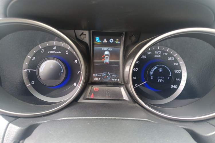 Used CHANGAN CS75 2017 Shangkui Edition 1.5T Manual Fengxiang Model Instrument Cluster