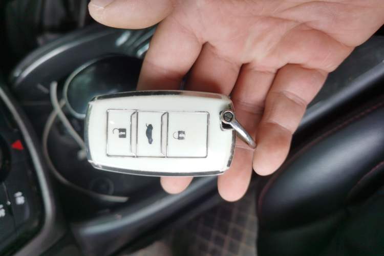 Used CHANGAN CS75 2017 Shangkui Edition 1.5T Automatic Fengxiang Model Interior 1