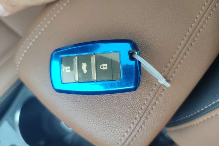Used CHANGAN CS75 2017 Shangkui Edition 1.5T Manual Fengxiang Model Interior 1