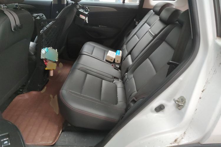 Used CHANGAN CS75 2017 Shangkui Edition 1.5T Manual Fengxiang Model Interior 4