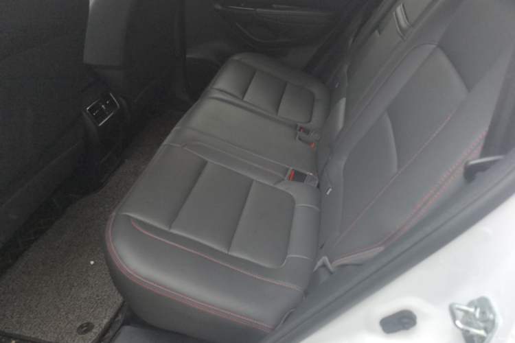 Used CHANGAN CS75 2017 Shangkui Edition 1.5T Automatic Fengyue Model Interior 4