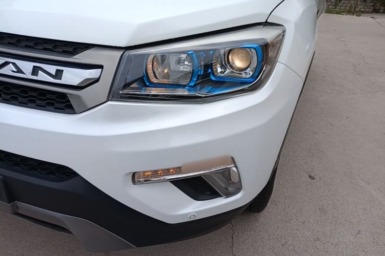 Used CHANGAN CS75 2017 Shangku Edition 1.5T Manual ZhiXiang Model Left Front Headlight