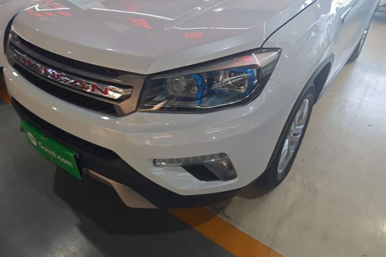 Used CHANGAN CS75 2017 Shangkui Edition 1.5T Manual Fengxiang Model Left Front Headlight