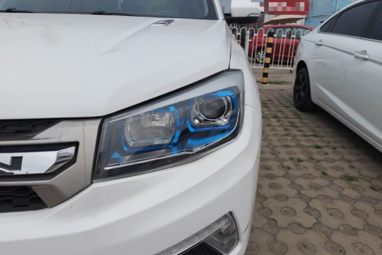 Used CHANGAN CS75 2017 Shangku Edition 1.5T Manual ZhiXiang Model Left Front Headlight