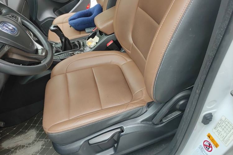 Used CHANGAN CS75 2017 Shangkui Edition 1.5T Manual Fengxiang Model Left Front Seat