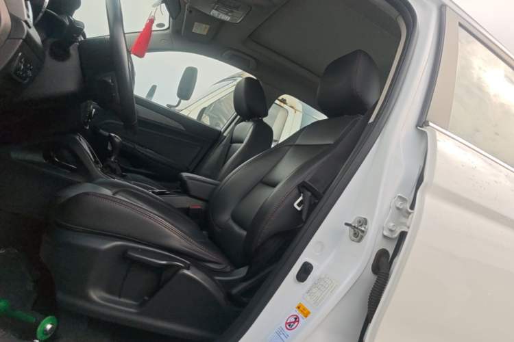 Used CHANGAN CS75 2017 Shangkui Edition 1.5T Automatic Fengxiang Model Left Front Seat