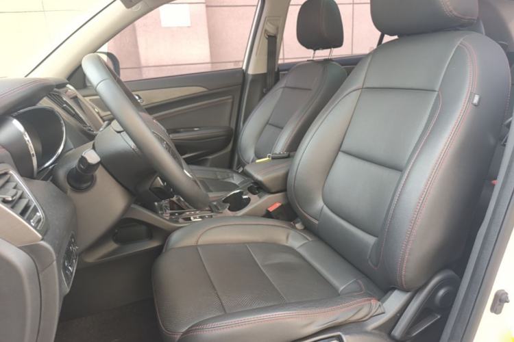 Used CHANGAN CS75 2017 Shangkui Edition 1.5T Automatic Fengxiang Model Left Front Seat