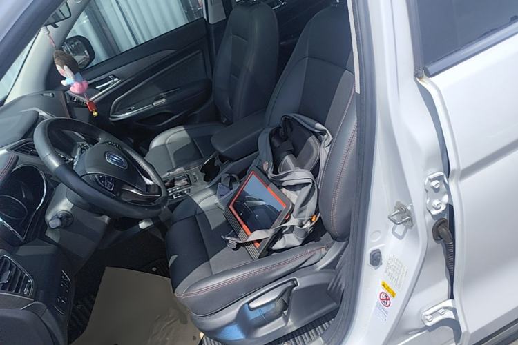 Used CHANGAN CS75 2017 Shangkui Edition 1.5T Automatic Fengxiang Model Left Front Seat