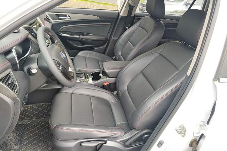Used CHANGAN CS75 2017 Shangkui Edition 1.5T Automatic Fengxiang Model Left Front Seat