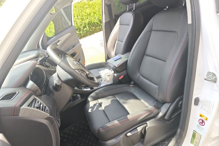 Used CHANGAN CS75 2017 Shangkui Edition 1.5T Manual Fengxiang Model Left Front Seat
