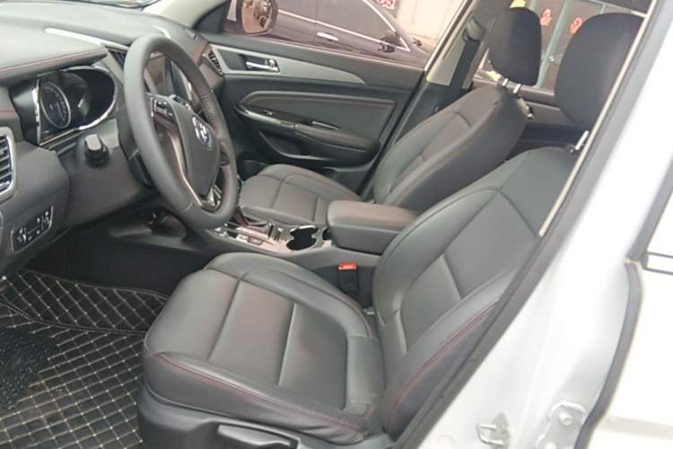 Used CHANGAN CS75 2017 Shangkui Edition 1.5T Automatic Fengxiang Model Left Front Seat