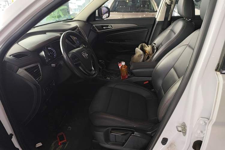 Used CHANGAN CS75 2017 Shangkui Edition 1.5T Automatic Fengxiang Model Left Front Seat
