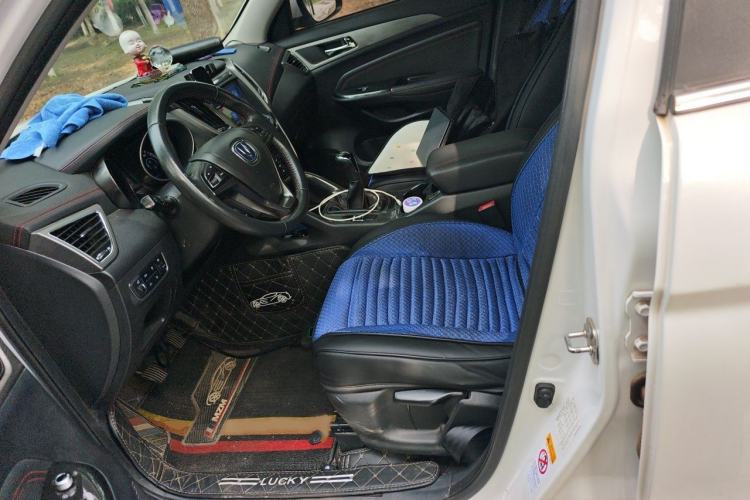 Used CHANGAN CS75 2017 Shangkui Edition 1.5T Manual Fengxiang Model Left Front Seat
