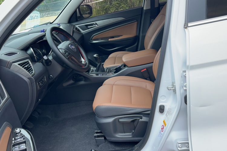 Used CHANGAN CS75 2017 Shangkui Edition 1.5T Manual Fengxiang Model Left Front Seat