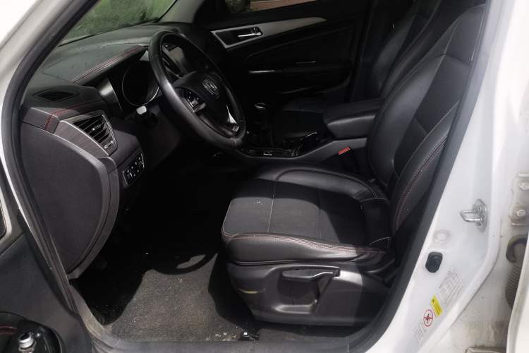 Used CHANGAN CS75 2017 Shangkui Edition 1.5T Manual Fengxiang Model Left Front Seat