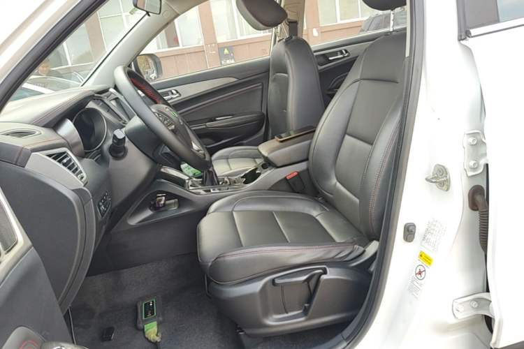 Used CHANGAN CS75 2017 Shangkui Edition 1.5T Manual Fengxiang Model Left Front Seat