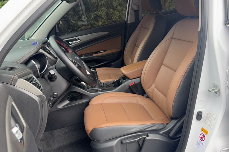 Used CHANGAN CS75 2017 Shangkui Edition 1.5T Manual Fengxiang Model Left Front Seat
