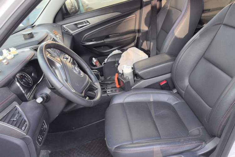 Used CHANGAN CS75 2017 Shangkui Edition 1.5T Automatic Fengxiang Model Left Front Seat
