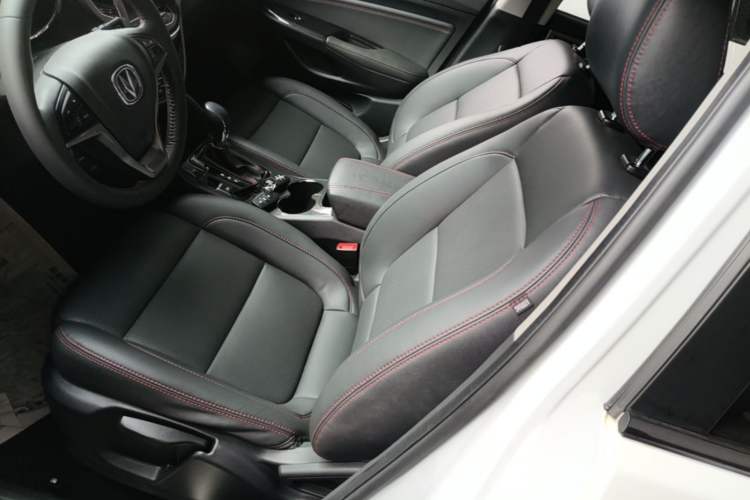 Used CHANGAN CS75 2017 Shangkui Edition 1.5T Automatic Fengxiang Model Left Front Seat