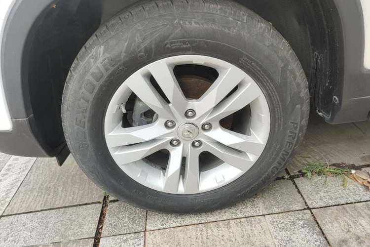 Used CHANGAN CS75 2017 Shangkui Edition 1.5T Automatic Fengyue Model Left Front Wheel Hub