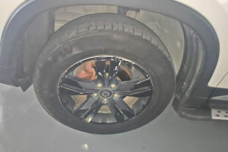 Used CHANGAN CS75 2017 Shangkui Edition 1.5T Manual Fengxiang Model Left Front Wheel Hub