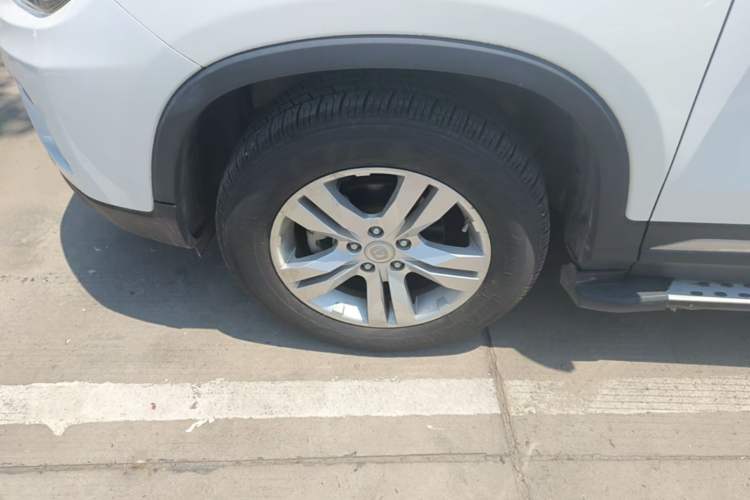 Used CHANGAN CS75 2017 Shangkui Edition 1.5T Automatic Fengyue Model Left Front Wheel Hub