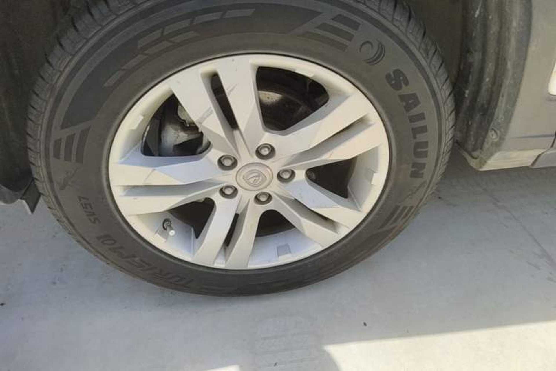 Used CHANGAN CS75 2017 Shangkui Edition 1.5T Manual Fengxiang Model Left Front Wheel Hub