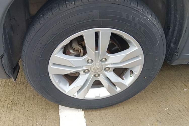 Used CHANGAN CS75 2017 Shangkui Edition 1.5T Automatic Fengxiang Model Left Front Wheel Hub