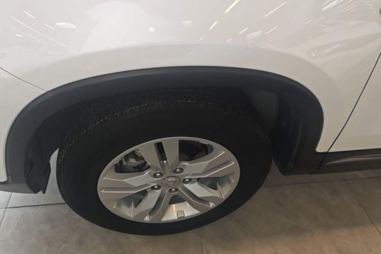 Used CHANGAN CS75 2017 Shangkui Edition 1.5T Automatic Sharp Model Left Front Wheel Hub