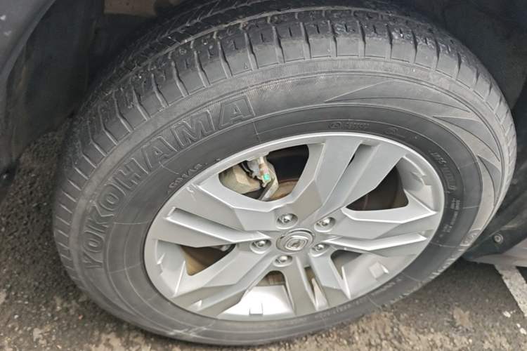Used CHANGAN CS75 2017 Shangkui Edition 1.5T Automatic Fengyue Model Left Front Wheel Hub