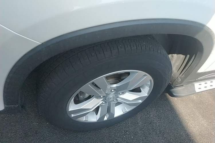 Used CHANGAN CS75 2017 Shangkui Edition 1.5T Automatic Fengxiang Model Left Front Wheel Hub