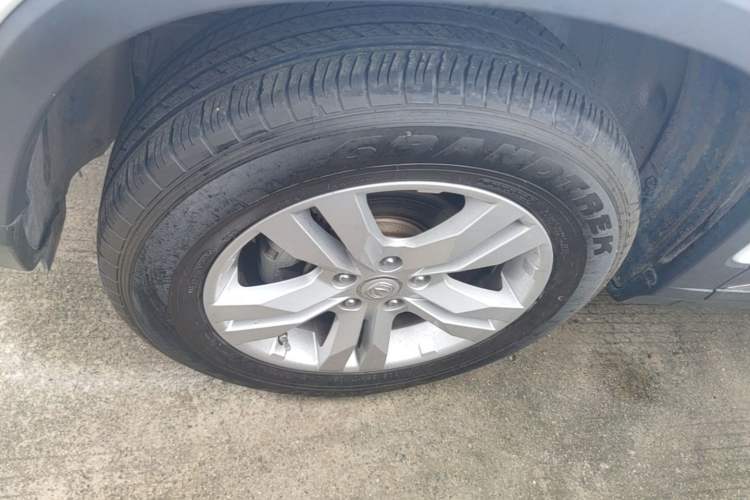 Used CHANGAN CS75 2017 Shangkui Edition 1.5T Manual Fengxiang Model Left Front Wheel Hub