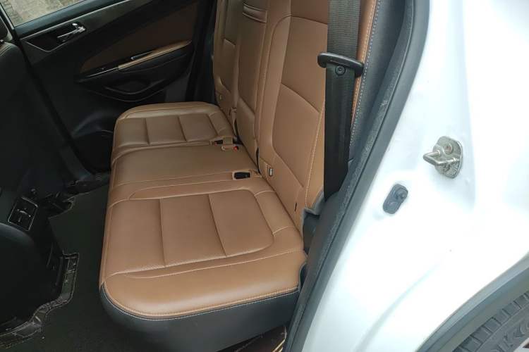 Used CHANGAN CS75 2017 Shangkui Edition 1.5T Manual Fengxiang Model Left Rear Seat